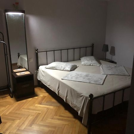 Cozy Guest House In Old Batumi Exterior foto